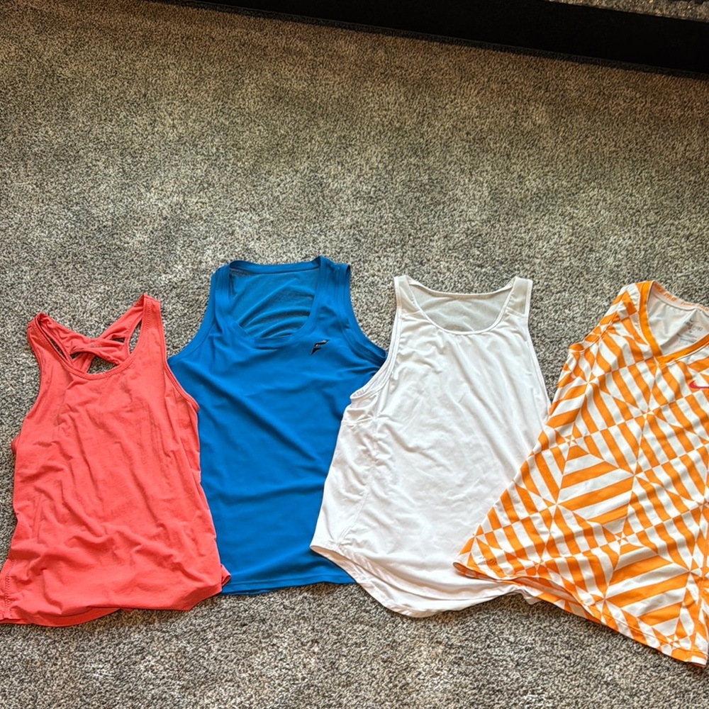 🔥5/$40 bundle Athleta ~ Nike Tank Tops - 🔥 5/$40 bundle